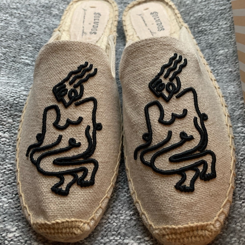 Size 7.5 Solidos Mules